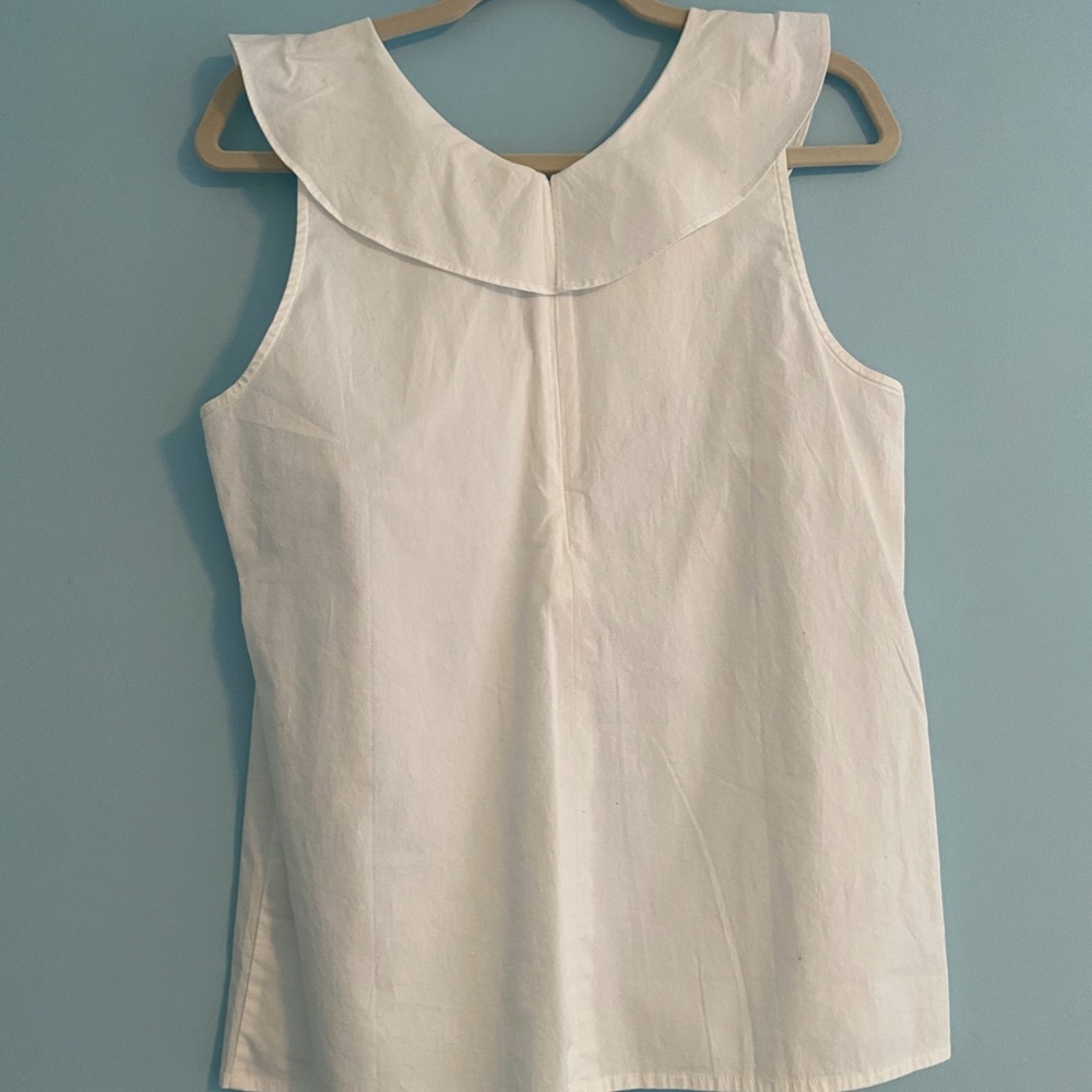 V-Neck Ruffle Tank Top - Picture 2 of 2